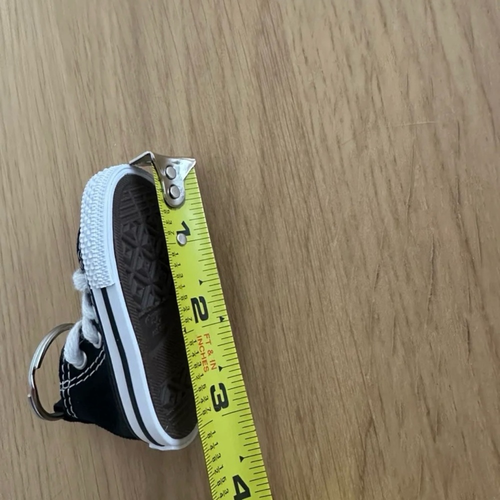 Converse Chuck Taylor All Star Keychain - Picture 6 of 6